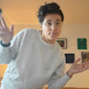 Meet your Posher, Ari